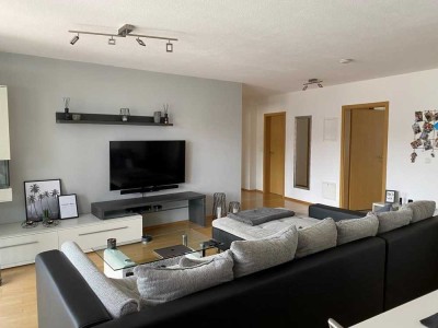 Gehobene 3-Zimmerwohnung im 1. OG eines kleinen Mehrfamilienhauses