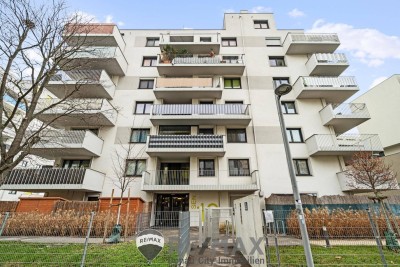 "Dachgeschoss-große Terrasse- Koffer packen-einziehen-vollmöbliert"