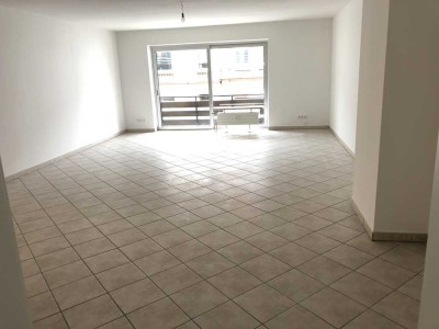 3-Zimmer-Wohnung mit Tiefgaragen PKW-Stellplatz im Ratinger Zentrum