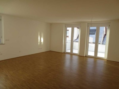 Attraktive 3,5-Zi., TL-Bad, EBK, S/W-Balkon, Keller, TG-Stellplatz mit Wallbox & Außenstellplatz
