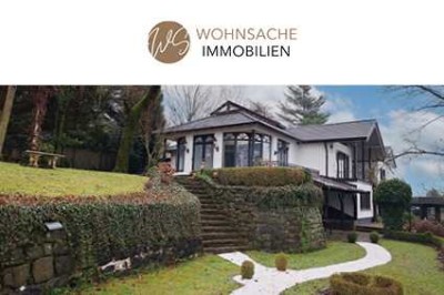 Kernsanierte, exklusive Villa nach neuestem Energiestandard mit Wellnessbereich und eigener Zufahrt.