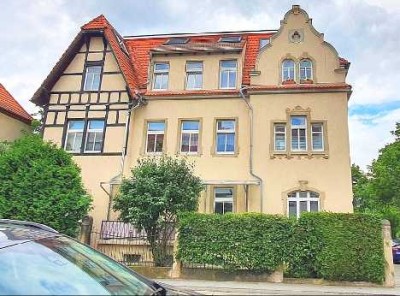 Helle 2-Zimmer-Wohnung mit großer Tageslicht-Essküche