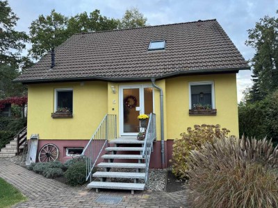 Gepflegtes Einfamilienhaus in naturnaher Lage