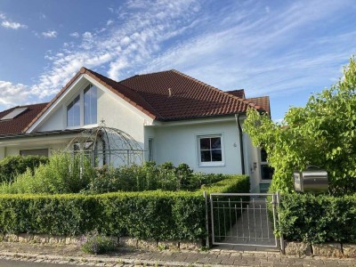 Tolle 2 Zi-Wohnung mit Terrasse und Gartenanteil in Obermichelbach (unmöbliert)