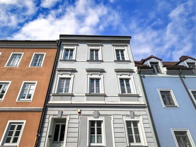 Römerberg: Stadthaus. Lage. Ausblick. Dachgeschoss zum Veredeln.