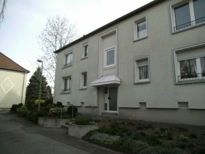 Hier wohnen Sie im beliebten Stadtteil Essen-Fulerum! Tolle 3-Raum-Wohnung steht zur Verfügung