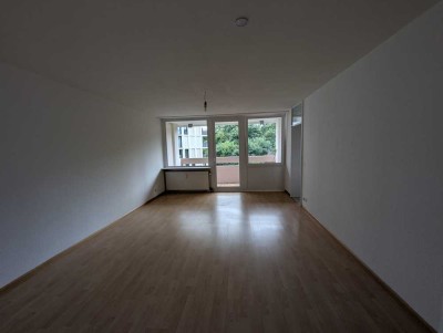 Helle 4-Raum-Wohnung mit EBK und Balkon in Umkirch