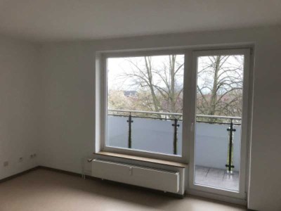 Helle 3-Zimmer Wohnung mit Balkon und neuen Bodenbelägen zu vermieten