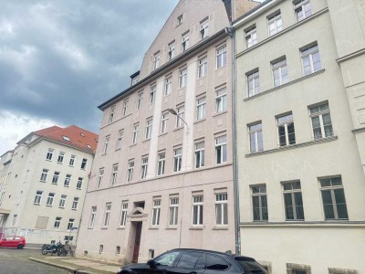 Traumhaft sanierte 3-Raum-Wohnung mit Balkon und Gästebad