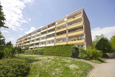 In der Herrichtung, 3 Raumwohnung mit Dusche und Balkon