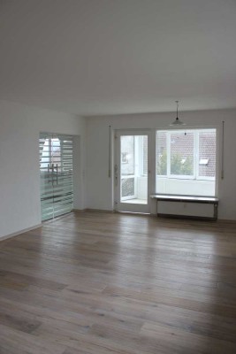 3-Zimmer Wohnung Freiburg Lorettoberg Wiehre Aussicht Kaiserstuhl und Vogesen renoviert