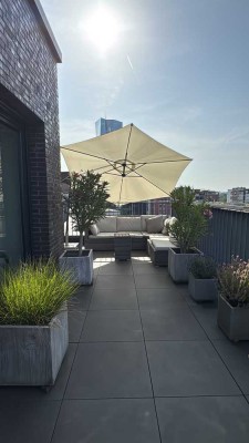 Exklusive, geräumige 4-Zimmer-Wohnung mit Balkon in Frankfurt
