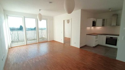 Helle 3-Zimmer-Wohnung mit EBK und Balkon