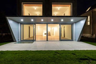 Vollständig fertig gestelles Einfamilienhaus mit Tiefgarage und Weitblick