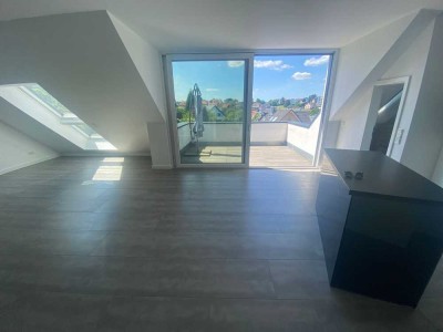 Luxuriöse 3-Zimmer Dachgeschosswohnung mit Balkon in Haibach
