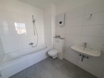 Erstbezug nach Sanierung! 3 Zi.-Wohnung für ein Pärchen!