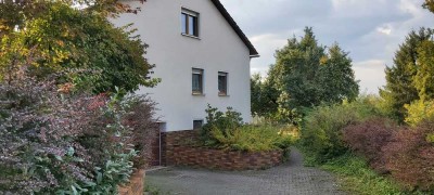 Großes EFH mit ELW und schönem Garten