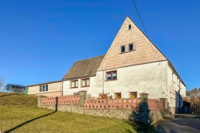 Viel Platz, ländliche Ruhe & echtes Potenzial – Haus mit Scheune in Feldrandlage