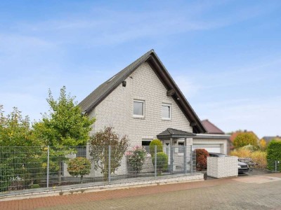 Heere: Einziehen und wohlfühlen! Gepflegtes Einfamilienhaus (Baujahr ca. 2005) mit herrlichem Garten