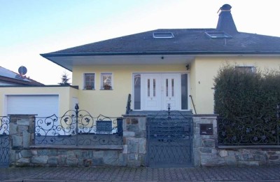 Von Privat zu vermieten:  1-2 Fam.-Villa (9-Zi. + ELW) in MKK, Schöneck-Büdesheim