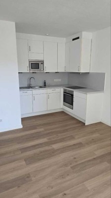 Bezugsfertige Wohnung in Rissen – renoviert & möbliert