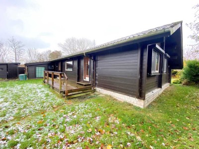 Gemütliches Blockhaus in Eckwarden mit Potential