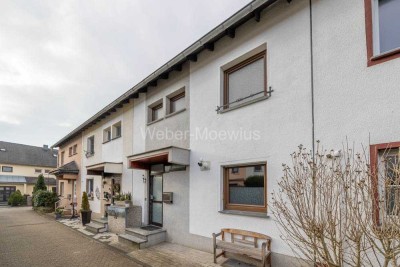 Charmantes RMH mit Terrasse, Garten und Garage