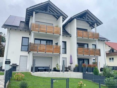 Bildschöne, hochwertige 3 Zimmer Wohnung mit super Balkon in Biberbach