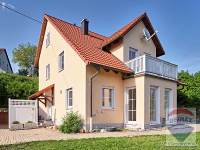 Traumlage - Modernes Einfamilienhaus mit großem Garten