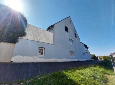 Stilvolles Einfamilienhaus – einseitig angebaut, voll erschlossen