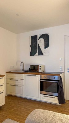 Schönes Apartment mit Balkon & teil Möbliert