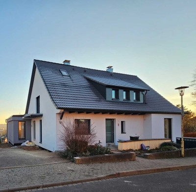 Außergewöhnliches Wohnhaus mit 4 Zimmern und Stellplatz in Buchen (Odenwald)