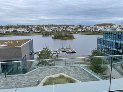 Großzügiges Penthouse mit wunderschönem Weitblick auf den Phoenix-See