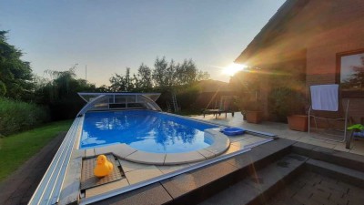Einfamilienhaus mit Schwimmbad und Sauna