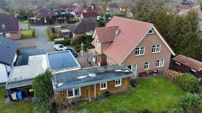Großzügige Erdgeschosswohnung mit Garten in einem Zweifamilienhaus – ab 01.12.2025 frei