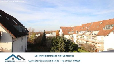 Über den Dächern von Holzlar! Schicke 3-Zimmer ETW mit Dachterrasse, Stellplatz u. Fernblick zu verk