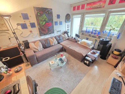 ESCHBORN:   MIETERFREI - 1 Zi.App. m. Balkon