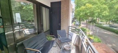 Freundliche und gepflegte 2,5-Zimmer-Wohnung mit Balkon und Einbauküche in Delmenhorst