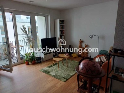 Tauschwohnung: Große helle Wohnung mit zwei Balkonen