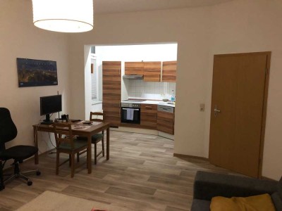 Nachmieter für  helle, noch eingerichtete 2-Zimmer-Wohnung im 2. OG in Köthen (Anhalt)