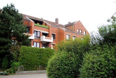 Modernisierte 4 Zi.-Wohnung mit Süd-Balkon sowie 2 Bädern