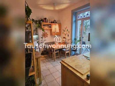 Tauschwohnung: Tausche 2-Zimmerwohnung (große Küche, Balkon) gegen 3-Zimmer