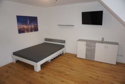 3er Wohngemeinschaft möbiliert mit EBK All Inclusive 2 Zimmer frei