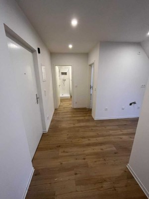 Stilvolle, frisch sanierte 3-Zimmer-DG mit offenem Spitzboden in Essen-Altenessen-Süd