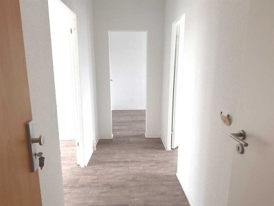 +++Frisch saniert mit neuem Bad+++