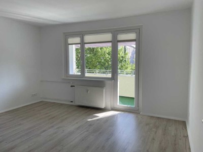 Bitte nur Onlineanfragen - Ruhige Seitenstraße in Steglitz