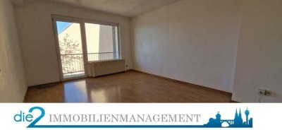 Helle 3 -Zimmerwohnung mit Balkon und Stellplatz in der Solinger City zu vermieten!