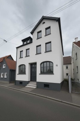 leerstehendes 2-3 Familienhaus in beliebter Lage zur Entwicklung, provisionsfrei vom Eigentümer