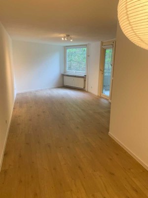 Single-Erdgeschossappartement ,mit Einbauküche, Waldnähe