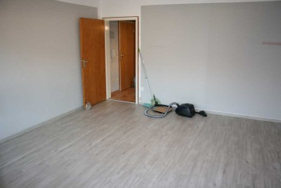 Exklusive, gepflegte 1-Zimmer-Wohnung mit EBK in Karlsruhe